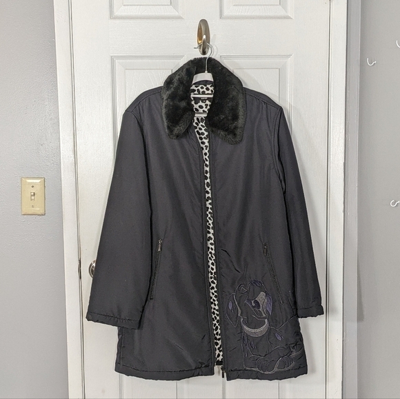Vintage Iceberg History Embroidered 101 Dalmatians Disney Coat Size 42(M/L) RARE - Picture 4 of 13